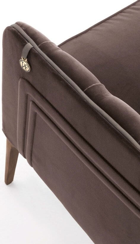 Диван Vittoria Frigerio Poggi Capitonne